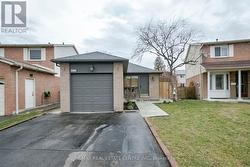 6089 FULLERTON CRESCENT  Mississauga, ON L5N 3A3