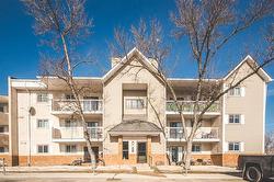 1213-90 Plaza DR  Winnipeg, MB R3J 5K8