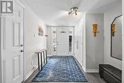 Large entryway - 