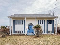 59 Porter Street  Yarmouth, NS B5A 2Y8