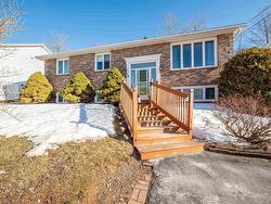 79 Oakhill Drive  Lower Sackville, NS B4C 4A9