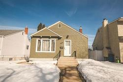 333 Smithfield AVE  Winnipeg, MB R2V 0C8