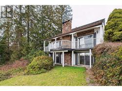 3417 ROXTON AVENUE  Coquitlam, BC V3B 7M9