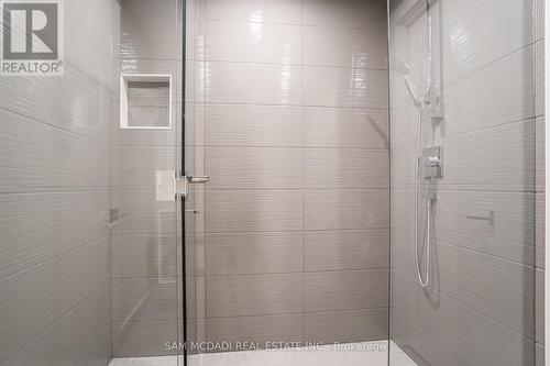 1580 Crestview Avenue, Mississauga, ON - Indoor Photo Showing Bathroom