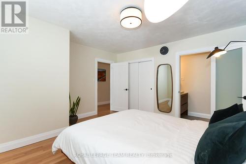 828 Kingsmere Avenue, Ottawa, ON - Indoor Photo Showing Bedroom