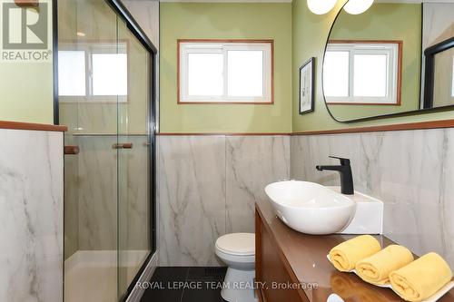 828 Kingsmere Avenue, Ottawa, ON - Indoor Photo Showing Bathroom