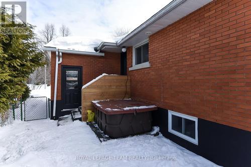 828 Kingsmere Avenue, Ottawa, ON - Outdoor With Exterior