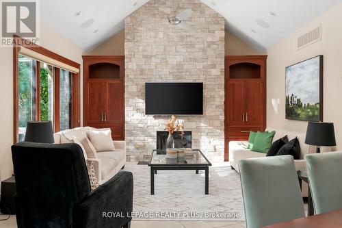 1100 Haydonbridge Court, Mississauga, ON - Indoor Photo Showing Living Room With Fireplace