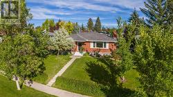 5804 37 Street SW  Calgary, AB T3E 5M6