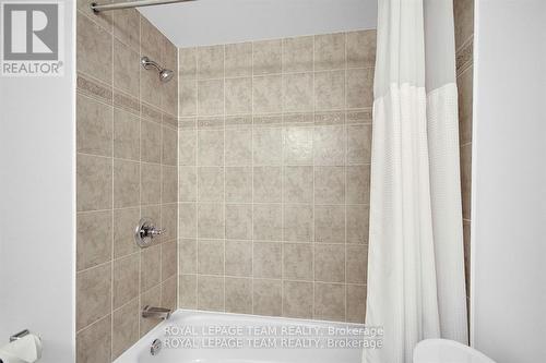 400 Berkley Avenue, Ottawa, ON - Indoor Photo Showing Bathroom