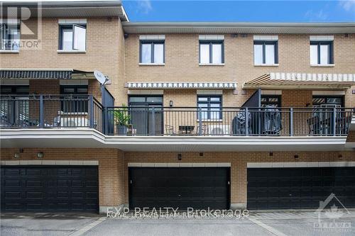 Double garage and large balcony with gas hookup - 400 Berkley Avenue, Ottawa, ON - Outdoor With Balcony