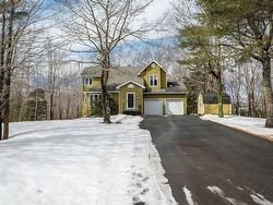 290 Buckingham Drive  Stillwater Lake, NS B3Z 1G8