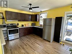 Large Kitchen - 