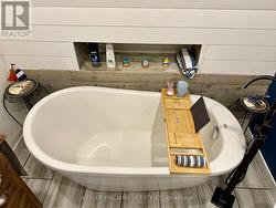 Soaker Tub - 