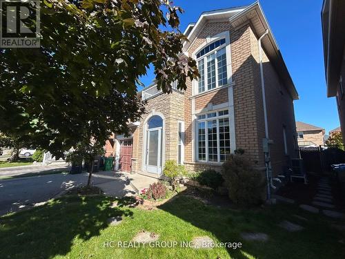 5647 Kellandy Run, Mississauga, ON - Outdoor