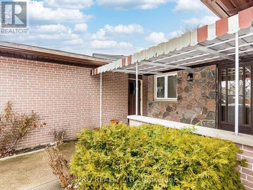 Large Covered Porch - 3293 Havenwood Drive, Mississauga, ON - Outdoor