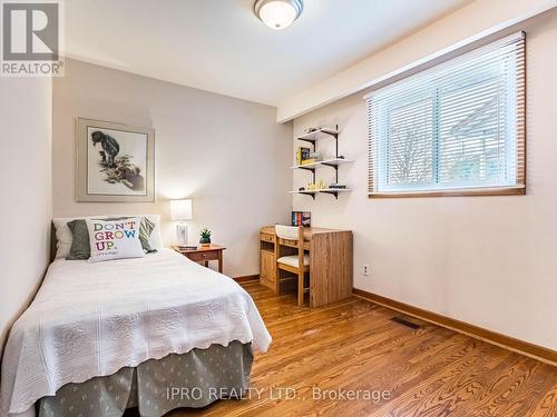 3293 Havenwood Drive, Mississauga, ON - Indoor Photo Showing Bedroom