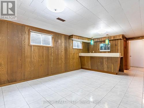 Wet Bar in Games Room - 3293 Havenwood Drive, Mississauga, ON - Indoor