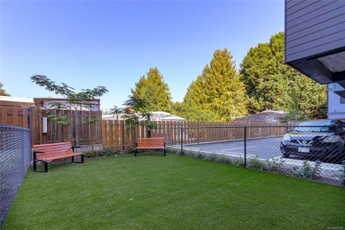 505-924 Jenkins Ave, Langford, BC - Outdoor