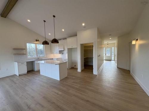 702D 74 Washington Lane, Fall River, NS 