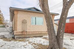 280 Speers RD  Winnipeg, MB R2J 1M7