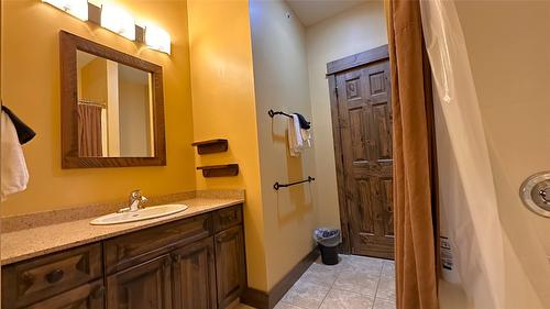 M4-D-1351 Gerry Sorensen Way, Kimberley, BC - Indoor Photo Showing Bathroom