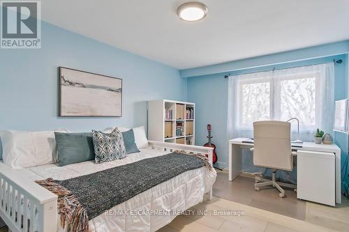 1332 Gatehouse Drive, Mississauga, ON - Indoor Photo Showing Bedroom