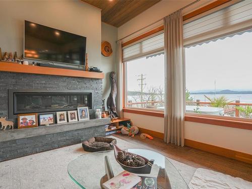 300 Main St, Tofino, BC 