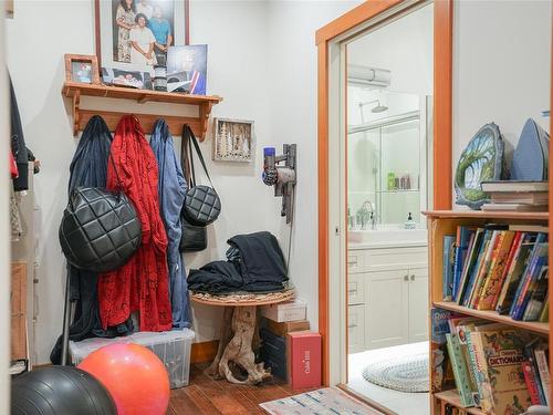 300 Main St, Tofino, BC 