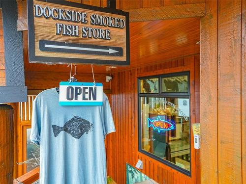 300 Main St, Tofino, BC 