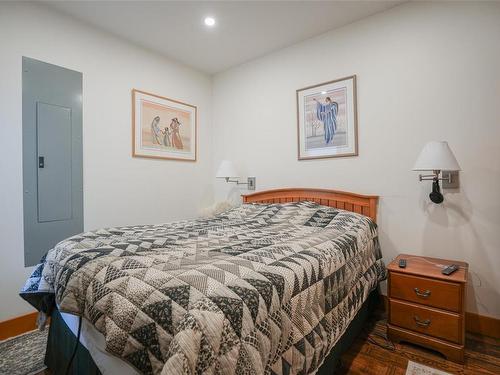 300 Main St, Tofino, BC 