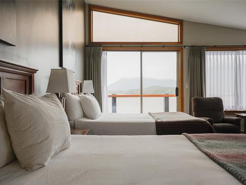 300 Main St, Tofino, BC 