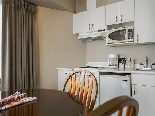 300 Main St, Tofino, BC 