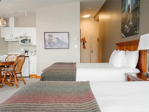 300 Main St, Tofino, BC 