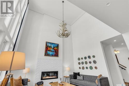 327 Pritchard Crescent, Saskatoon, SK - Indoor Photo Showing Living Room With Fireplace