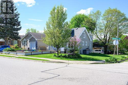 12 Broadview Avenue, Cambridge, ON - Outdoor