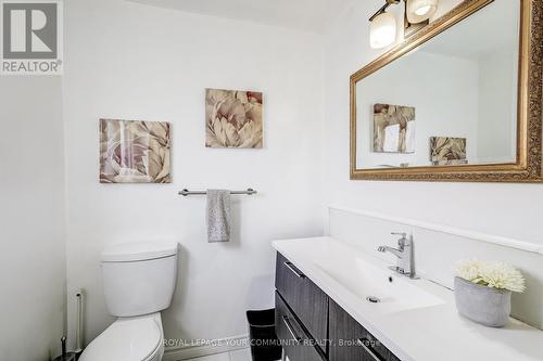 2661 Council Ring Road, Mississauga, ON - Indoor Photo Showing Bathroom