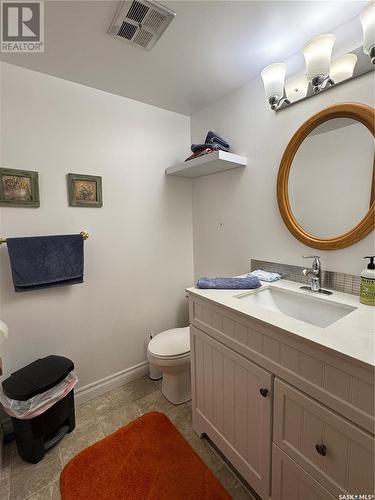 164 Nagel Crescent, Regina, SK - Indoor Photo Showing Bathroom