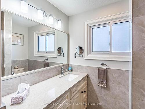 179 Laurentian Drive, Kitchener, ON - Indoor Photo Showing Bathroom