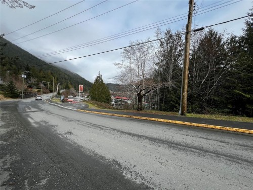 854 Maquinna Dr South, Tahsis, BC 