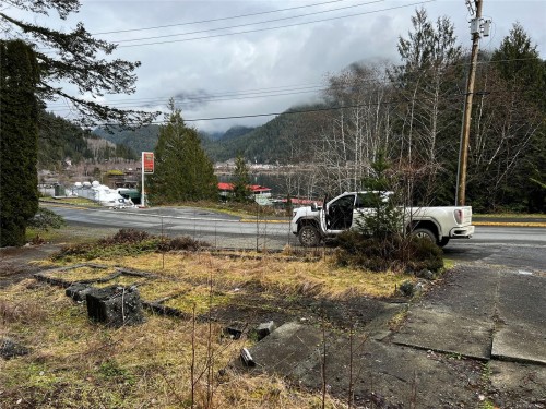 854 Maquinna Dr South, Tahsis, BC 