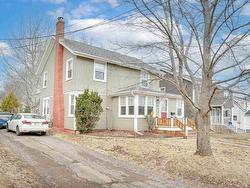 79 GREEN Street  Charlottetown, PE C1A 2G1