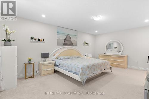 7673 Hackberry Trail, Niagara Falls (Brown), ON - Indoor Photo Showing Bedroom