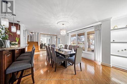 1045 Bloor Street, Mississauga, ON - Indoor Photo Showing Dining Room