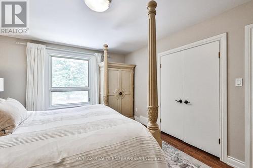 1276 Greenoaks Drive, Mississauga, ON - Indoor Photo Showing Bedroom