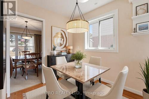 2594 Homelands Drive, Mississauga, ON - Indoor Photo Showing Dining Room