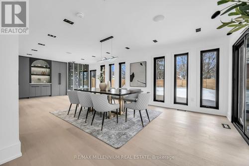 2893 Folkway Drive, Mississauga, ON - Indoor Photo Showing Dining Room