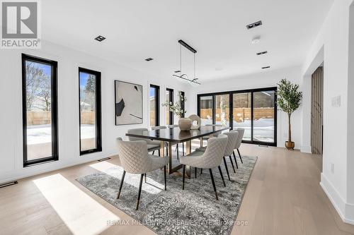 2893 Folkway Drive, Mississauga, ON - Indoor Photo Showing Dining Room