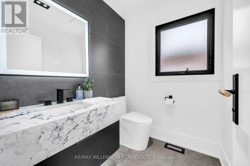 2893 Folkway Drive, Mississauga, ON - Indoor Photo Showing Bathroom