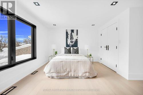 2893 Folkway Drive, Mississauga, ON - Indoor Photo Showing Bedroom